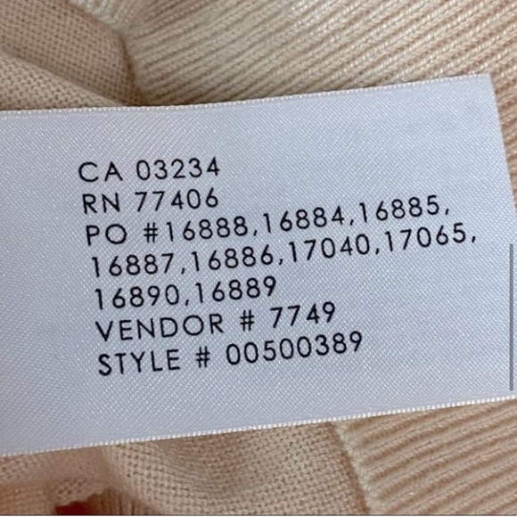 Club Monaco Silk Cashmere Blend Sleeveless V Neck Sweater - Picture 8 of 11